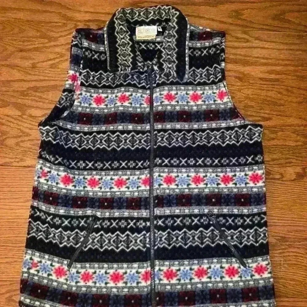 VINTAGE Cambridge Dry Goods Malden Mills Women’s MEDIUM Polar Fleece Sweater - Picture 10 of 10
